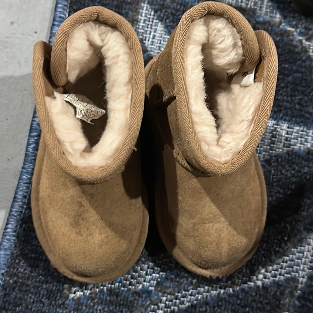 COPY - 6c Ugg boots